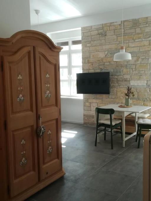 Lovely Apartment In The City Center พูลา ภายนอก รูปภาพ